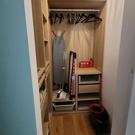 W Wilenska Park I Prywatne Miejsce W Garazu Podziemnym Slupsk